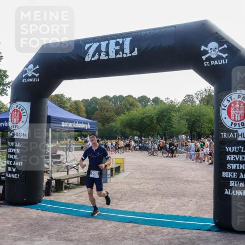 08.09.2024 - Stadtparktriathlon Luisa Fischer http://msf.ph/oto/6998669 08.09.2024 12:00:09 Ziel 492, 506, 514, 516 meine-sportfotos.de