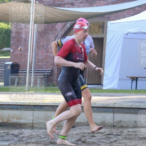 08.09.2024 - Stadtparktriathlon Luisa Fischer http://msf.ph/oto/6998693 08.09.2024 09:09:05 Schwimmen 143, 145, 162, 166 meine-sportfotos.de