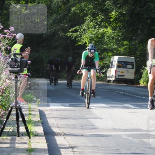 08.09.2024 - Stadtparktriathlon Zöllner http://msf.ph/oto/6998696 08.09.2024 10:56:35 Radfahren 324, 368, 410, 454, 479 meine-sportfotos.de