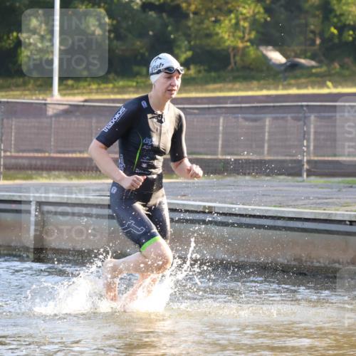 08.09.2024 - Stadtparktriathlon Luisa Fischer http://msf.ph/oto/6998720 08.09.2024 09:09:12 Schwimmen 146, 160, 162, 166 meine-sportfotos.de