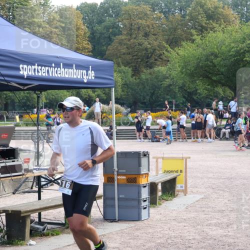 08.09.2024 - Stadtparktriathlon Luisa Fischer http://msf.ph/oto/6998732 08.09.2024 12:00:14 Ziel 506, 516 meine-sportfotos.de