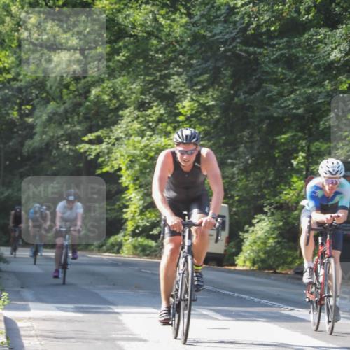 08.09.2024 - Stadtparktriathlon Zöllner http://msf.ph/oto/6998755 08.09.2024 10:56:48 Radfahren 345, 433, 493, 516, 535, 538, 550 meine-sportfotos.de