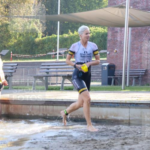 08.09.2024 - Stadtparktriathlon Luisa Fischer http://msf.ph/oto/6998756 08.09.2024 09:09:17 Schwimmen 146, 160, 166 meine-sportfotos.de