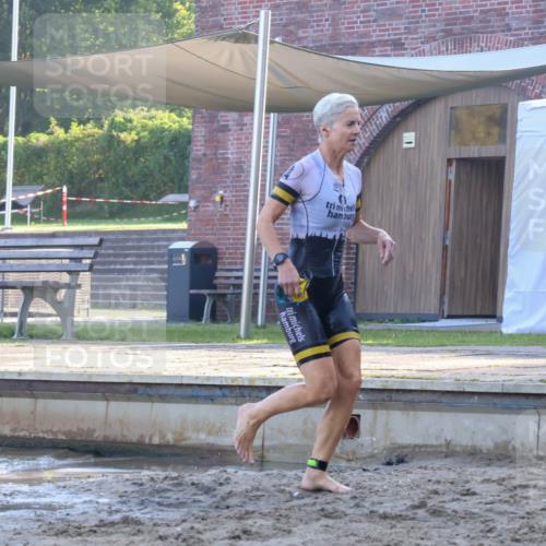 08.09.2024 - Stadtparktriathlon Luisa Fischer http://msf.ph/oto/6998760 08.09.2024 09:09:17 Schwimmen 146, 160, 166 meine-sportfotos.de