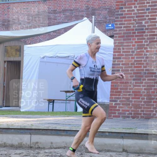 08.09.2024 - Stadtparktriathlon Luisa Fischer http://msf.ph/oto/6998773 08.09.2024 09:09:18 Schwimmen 146, 160, 166 meine-sportfotos.de