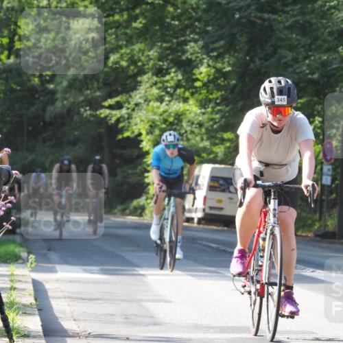 08.09.2024 - Stadtparktriathlon Zöllner http://msf.ph/oto/6998786 08.09.2024 10:56:52 Radfahren 345, 433, 516, 535, 538, 550, 557 meine-sportfotos.de