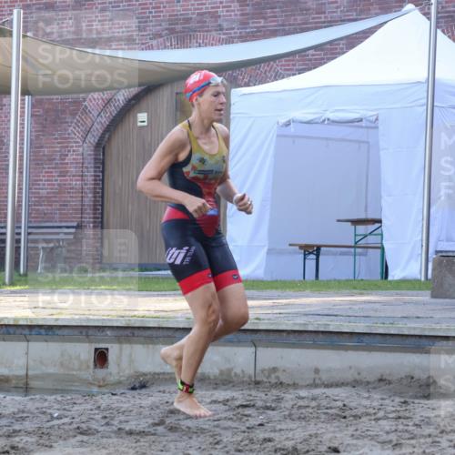 08.09.2024 - Stadtparktriathlon Luisa Fischer http://msf.ph/oto/6998798 08.09.2024 09:09:20 Schwimmen 146, 160, 166 meine-sportfotos.de
