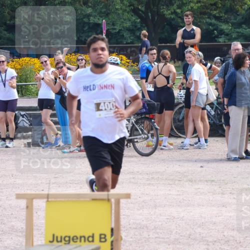 08.09.2024 - Stadtparktriathlon Luisa Fischer http://msf.ph/oto/6998812 08.09.2024 12:01:48 Ziel 400 meine-sportfotos.de