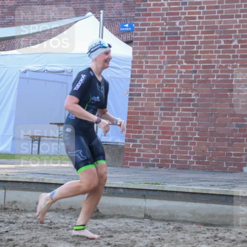 08.09.2024 - Stadtparktriathlon Luisa Fischer http://msf.ph/oto/6998817 08.09.2024 09:09:33 Schwimmen 168 meine-sportfotos.de