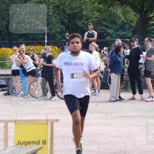 08.09.2024 - Stadtparktriathlon Luisa Fischer http://msf.ph/oto/6998829 08.09.2024 12:01:48 Ziel 400 meine-sportfotos.de