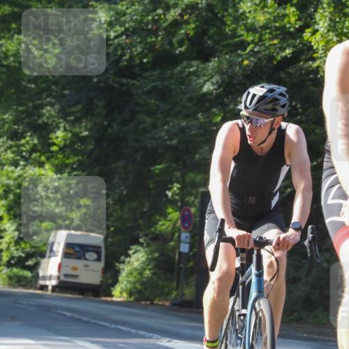 08.09.2024 - Stadtparktriathlon Zöllner http://msf.ph/oto/6998851 08.09.2024 10:56:57 Radfahren 345, 375, 433, 472, 535, 538, 557 meine-sportfotos.de