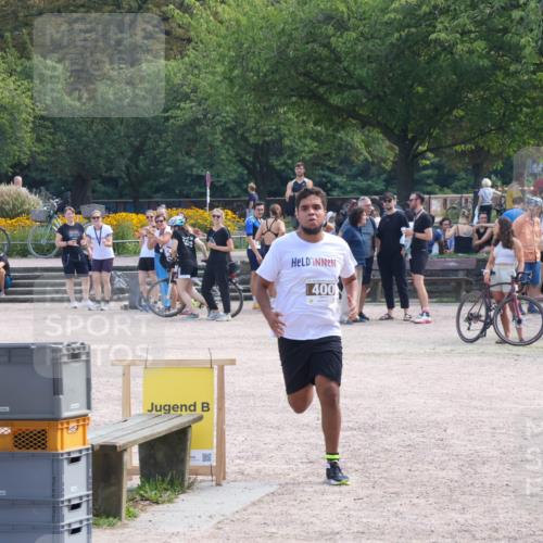 08.09.2024 - Stadtparktriathlon Luisa Fischer http://msf.ph/oto/6998853 08.09.2024 12:01:49 Ziel 400 meine-sportfotos.de