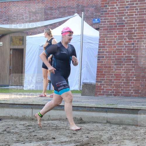 08.09.2024 - Stadtparktriathlon Luisa Fischer http://msf.ph/oto/6998856 08.09.2024 09:10:09 Schwimmen 179 meine-sportfotos.de