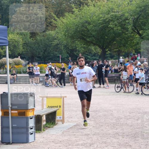 08.09.2024 - Stadtparktriathlon Luisa Fischer http://msf.ph/oto/6998864 08.09.2024 12:01:49 Ziel 400 meine-sportfotos.de