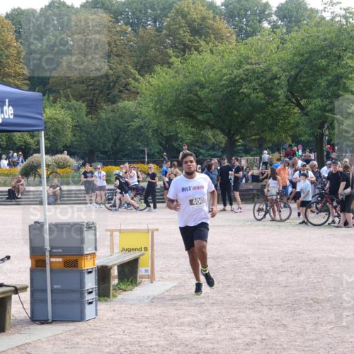 08.09.2024 - Stadtparktriathlon Luisa Fischer http://msf.ph/oto/6998871 08.09.2024 12:01:49 Ziel 400 meine-sportfotos.de
