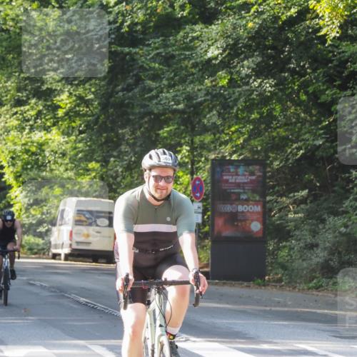 08.09.2024 - Stadtparktriathlon Zöllner http://msf.ph/oto/6998898 08.09.2024 10:57:25 Radfahren 369, 383, 414, 459, 480, 485, 504 meine-sportfotos.de