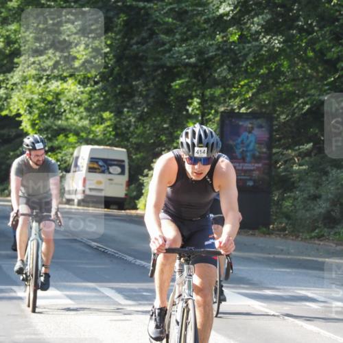 08.09.2024 - Stadtparktriathlon Zöllner http://msf.ph/oto/6998914 08.09.2024 10:57:29 Radfahren 369, 383, 414, 459, 480, 485, 504, 512 meine-sportfotos.de