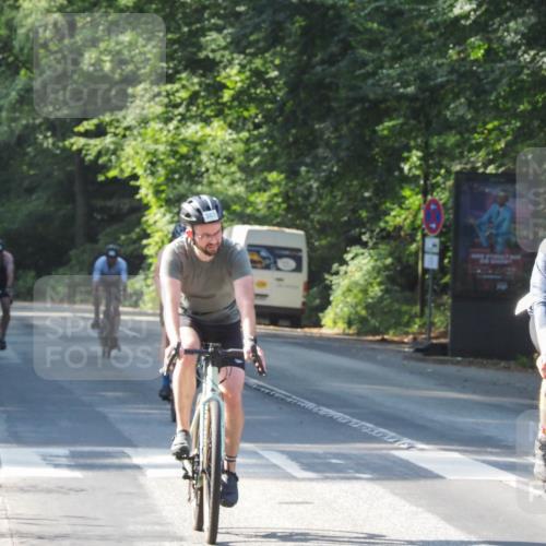 08.09.2024 - Stadtparktriathlon Zöllner http://msf.ph/oto/6998920 08.09.2024 10:57:29 Radfahren 369, 383, 414, 459, 480, 485, 504, 512 meine-sportfotos.de