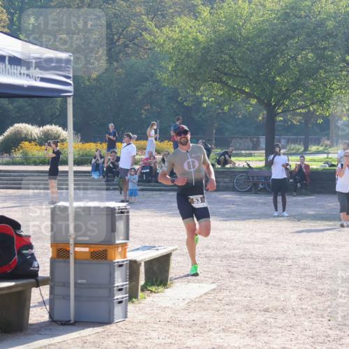 08.09.2024 - Stadtparktriathlon Luisa Fischer http://msf.ph/oto/6998925 08.09.2024 09:31:08 Schwimmen  meine-sportfotos.de