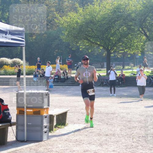 08.09.2024 - Stadtparktriathlon Luisa Fischer http://msf.ph/oto/6998928 08.09.2024 09:31:08 Schwimmen  meine-sportfotos.de