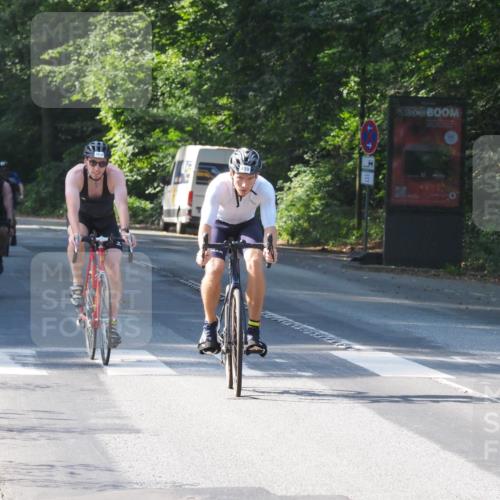 08.09.2024 - Stadtparktriathlon Zöllner http://msf.ph/oto/6998933 08.09.2024 10:57:33 Radfahren 263, 383, 414, 459, 460, 480, 485, 504, 512 meine-sportfotos.de