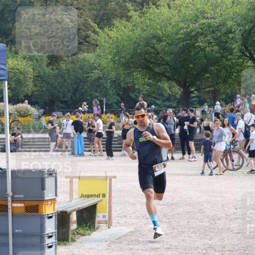 08.09.2024 - Stadtparktriathlon Luisa Fischer http://msf.ph/oto/6998980 08.09.2024 12:02:25 Ziel 485 meine-sportfotos.de
