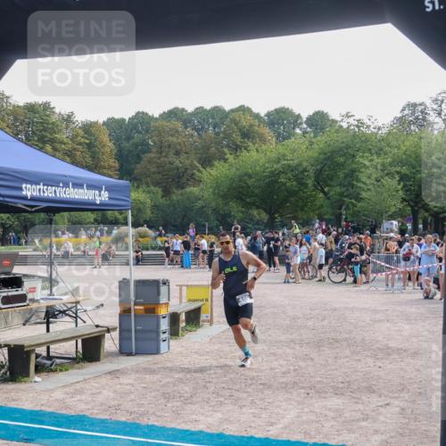 08.09.2024 - Stadtparktriathlon Luisa Fischer http://msf.ph/oto/6999003 08.09.2024 12:02:25 Ziel 485 meine-sportfotos.de