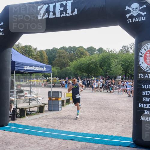 08.09.2024 - Stadtparktriathlon Luisa Fischer http://msf.ph/oto/6999006 08.09.2024 12:02:26 Ziel 485 meine-sportfotos.de