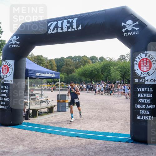 08.09.2024 - Stadtparktriathlon Luisa Fischer http://msf.ph/oto/6999008 08.09.2024 12:02:26 Ziel 485 meine-sportfotos.de