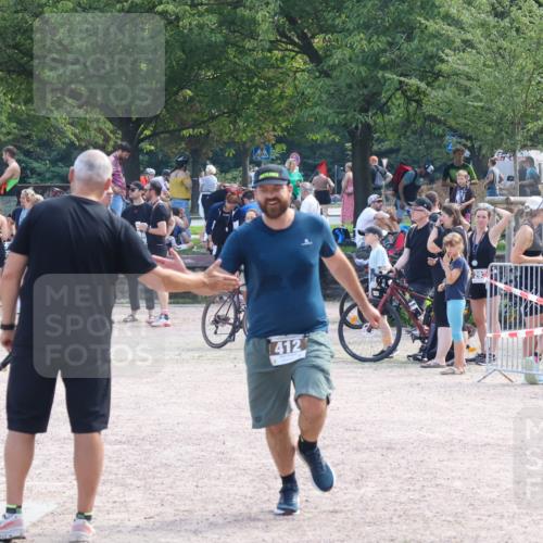 08.09.2024 - Stadtparktriathlon Luisa Fischer http://msf.ph/oto/6999037 08.09.2024 12:03:18 Ziel 412, 501 meine-sportfotos.de