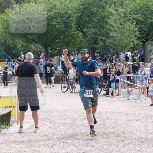 08.09.2024 - Stadtparktriathlon Luisa Fischer http://msf.ph/oto/6999052 08.09.2024 12:03:18 Ziel 412, 501 meine-sportfotos.de