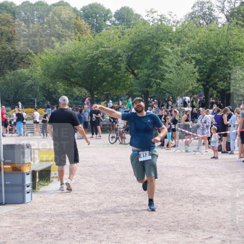 08.09.2024 - Stadtparktriathlon Luisa Fischer http://msf.ph/oto/6999068 08.09.2024 12:03:19 Ziel 412, 501 meine-sportfotos.de