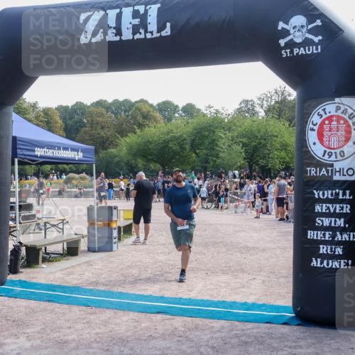 08.09.2024 - Stadtparktriathlon Luisa Fischer http://msf.ph/oto/6999086 08.09.2024 12:03:19 Ziel 412, 501 meine-sportfotos.de