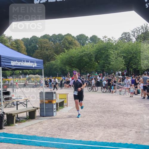 08.09.2024 - Stadtparktriathlon Luisa Fischer http://msf.ph/oto/6999269 08.09.2024 12:03:34 Ziel 404 meine-sportfotos.de