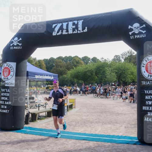 08.09.2024 - Stadtparktriathlon Luisa Fischer http://msf.ph/oto/6999315 08.09.2024 12:03:36 Ziel 404 meine-sportfotos.de