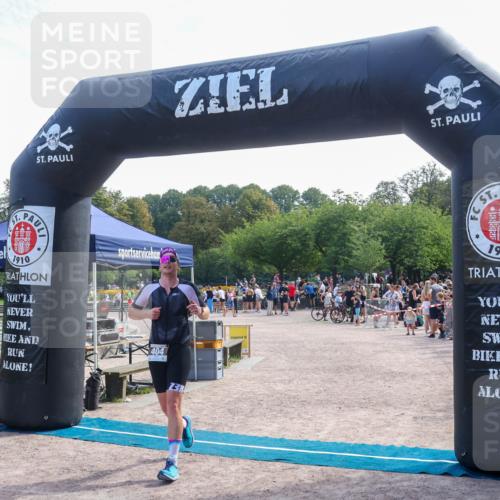 08.09.2024 - Stadtparktriathlon Luisa Fischer http://msf.ph/oto/6999320 08.09.2024 12:03:36 Ziel 404 meine-sportfotos.de