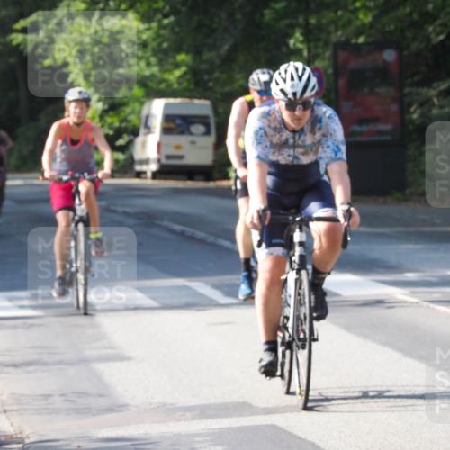 08.09.2024 - Stadtparktriathlon Zöllner http://msf.ph/oto/6999418 08.09.2024 10:59:58 Radfahren 351, 367, 371, 434, 487, 547 meine-sportfotos.de