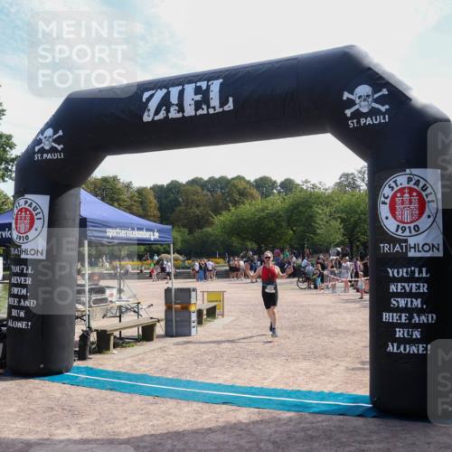 08.09.2024 - Stadtparktriathlon Luisa Fischer http://msf.ph/oto/6999456 08.09.2024 12:05:00 Ziel 559 meine-sportfotos.de