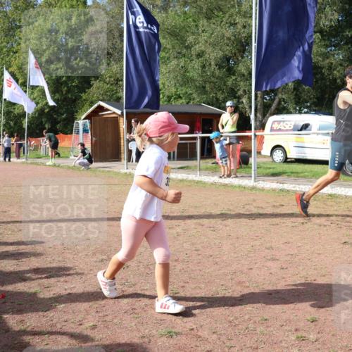 08.09.2024 - Airport Race Strokosch-Dieckow http://msf.ph/oto/6999779 08.09.2024 11:14:21 Ziel  meine-sportfotos.de