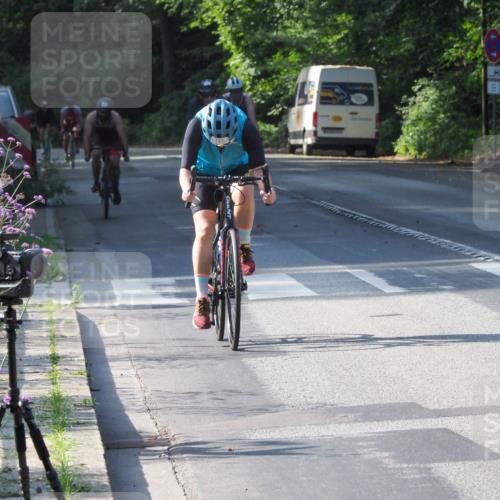 08.09.2024 - Stadtparktriathlon Zöllner http://msf.ph/oto/6999837 08.09.2024 11:00:07 Radfahren 315, 422, 434, 450, 541 meine-sportfotos.de