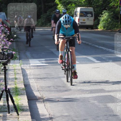 08.09.2024 - Stadtparktriathlon Zöllner http://msf.ph/oto/6999840 08.09.2024 11:00:07 Radfahren 315, 422, 434, 450, 541 meine-sportfotos.de