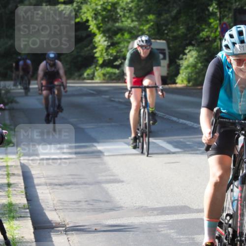 08.09.2024 - Stadtparktriathlon Zöllner http://msf.ph/oto/6999844 08.09.2024 11:00:09 Radfahren 315, 422, 450, 471, 529, 541 meine-sportfotos.de