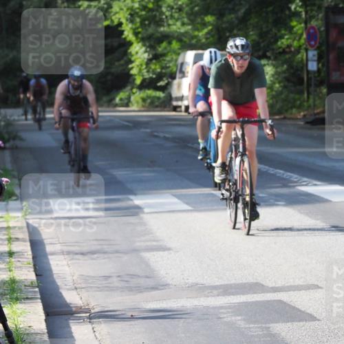 08.09.2024 - Stadtparktriathlon Zöllner http://msf.ph/oto/6999845 08.09.2024 11:00:09 Radfahren 315, 422, 450, 471, 529, 541 meine-sportfotos.de