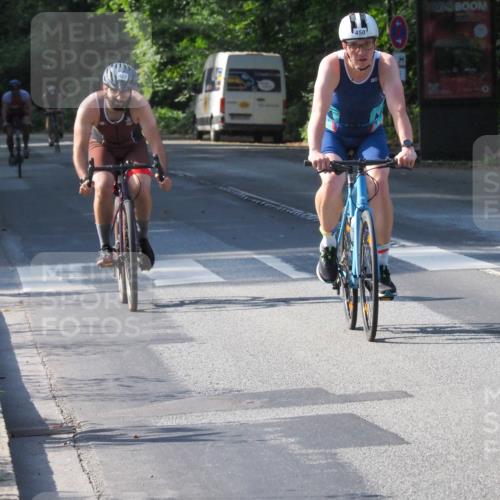 08.09.2024 - Stadtparktriathlon Zöllner http://msf.ph/oto/6999854 08.09.2024 11:00:11 Radfahren 315, 422, 437, 450, 471, 494, 529, 541 meine-sportfotos.de