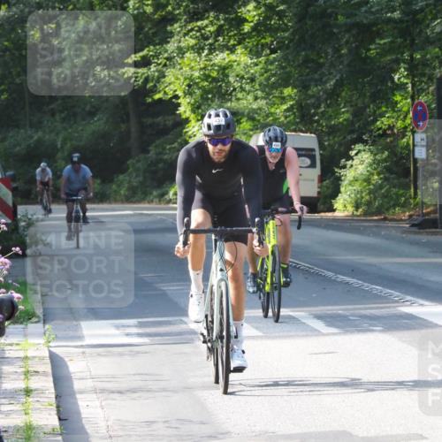 08.09.2024 - Stadtparktriathlon Zöllner http://msf.ph/oto/6999871 08.09.2024 11:00:19 Radfahren 437, 471, 494, 497, 529 meine-sportfotos.de