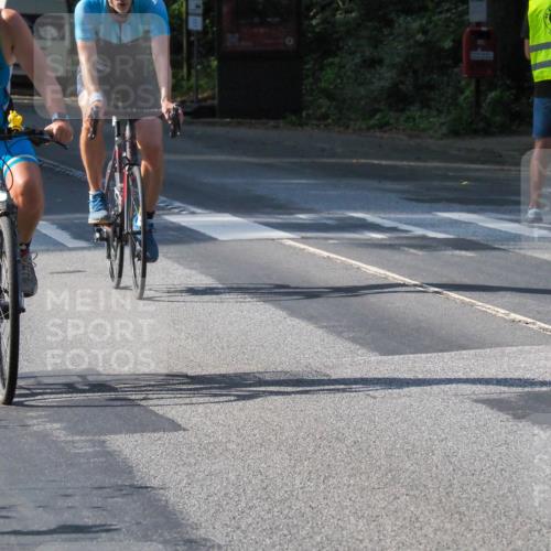 08.09.2024 - Stadtparktriathlon Zöllner http://msf.ph/oto/6999897 08.09.2024 11:00:35 Radfahren 276, 384, 408, 415, 446, 495, 525, 558 meine-sportfotos.de