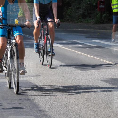 08.09.2024 - Stadtparktriathlon Zöllner http://msf.ph/oto/6999902 08.09.2024 11:00:35 Radfahren 276, 384, 408, 415, 446, 495, 525, 558 meine-sportfotos.de