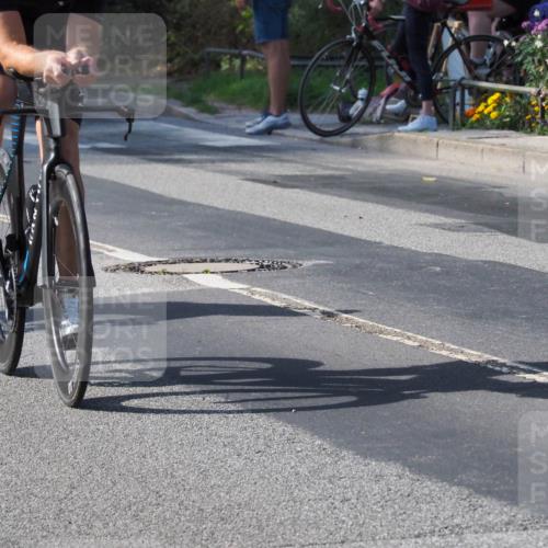 08.09.2024 - Stadtparktriathlon Zöllner http://msf.ph/oto/7000013 08.09.2024 11:01:22 Radfahren 43, 380, 399, 429, 527, 549 meine-sportfotos.de