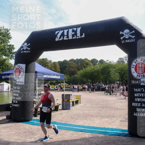 08.09.2024 - Stadtparktriathlon Luisa Fischer http://msf.ph/oto/7000016 08.09.2024 12:05:02 Ziel 559 meine-sportfotos.de