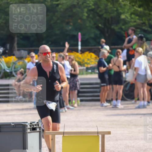 08.09.2024 - Stadtparktriathlon Luisa Fischer http://msf.ph/oto/7000018 08.09.2024 12:05:56 Ziel 533 meine-sportfotos.de